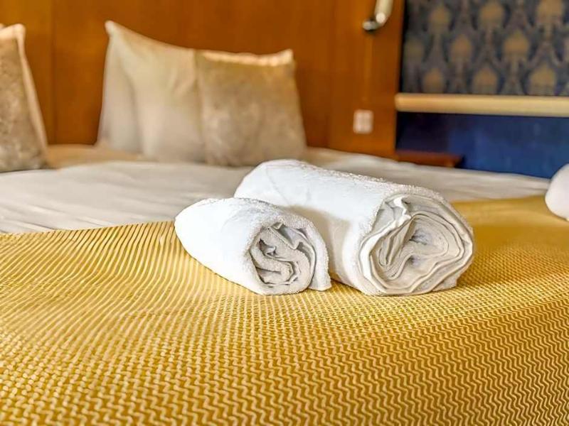Quayside Hotel & Bar - Oda