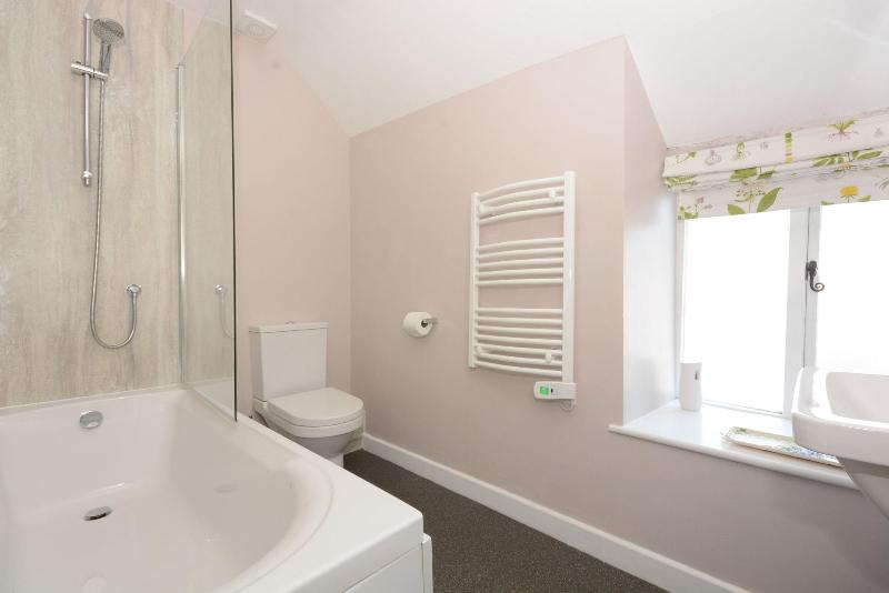 Hawthorn Farm Guest House - Genel