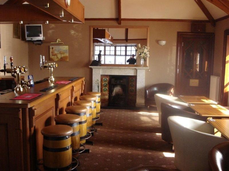 The Royal Hotel - Bar