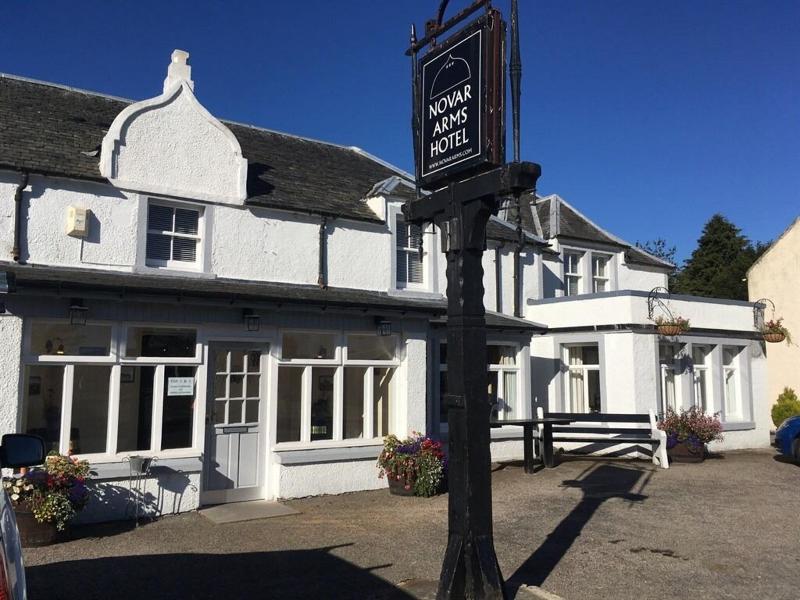 Novar Arms Hotel - Genel