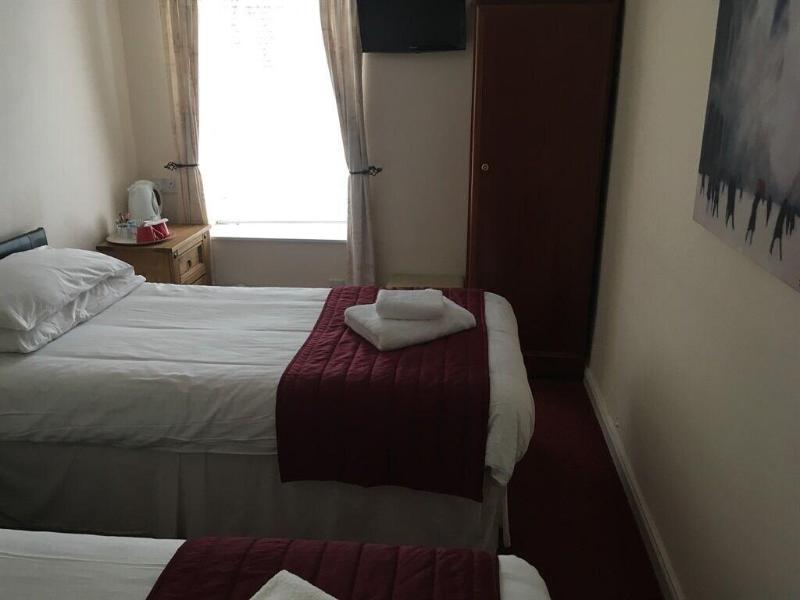 Novar Arms Hotel - Oda