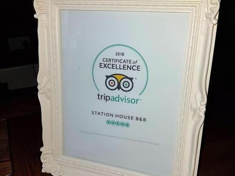 Station House - Genel
