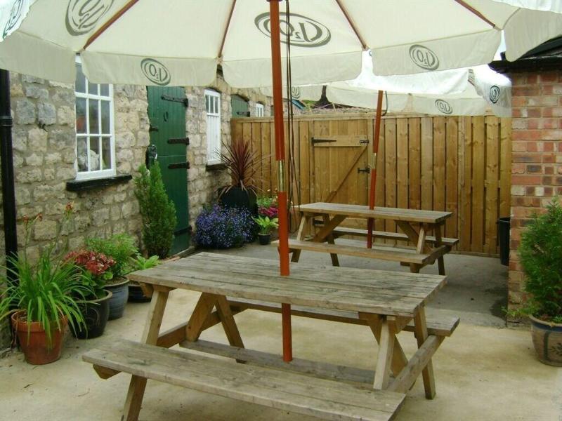 The Wentworth Arms - Genel
