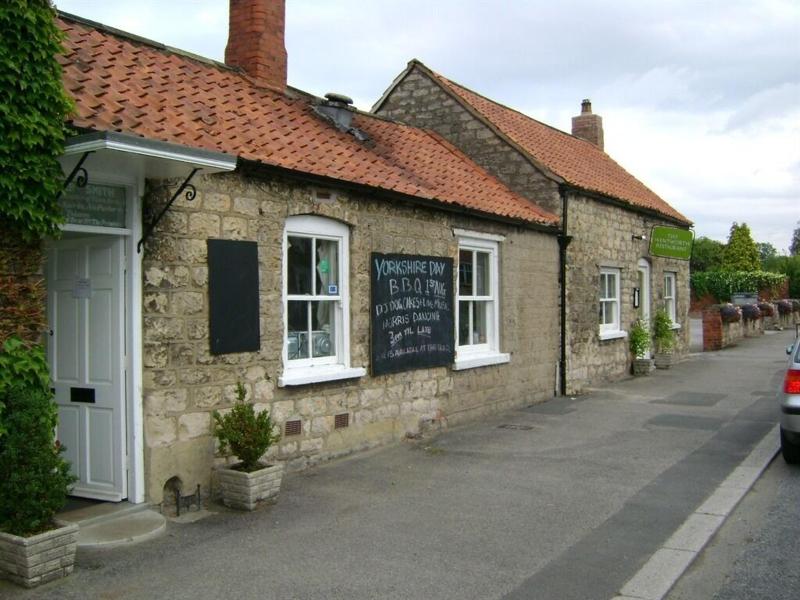The Wentworth Arms - Genel