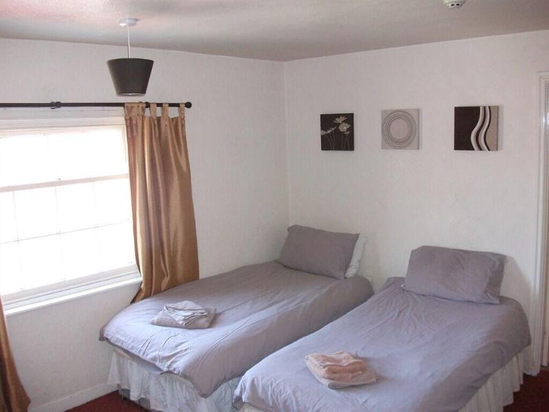 Three Tuns Hotel - Oda