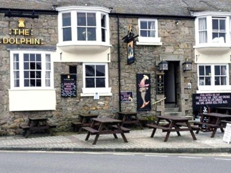 Dolphin Tavern - Genel