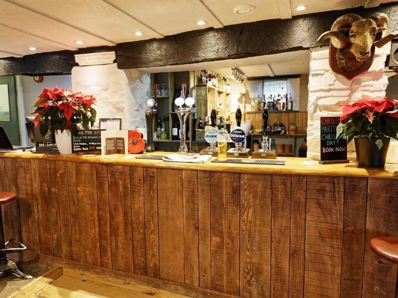 Rams Head Inn - Bar