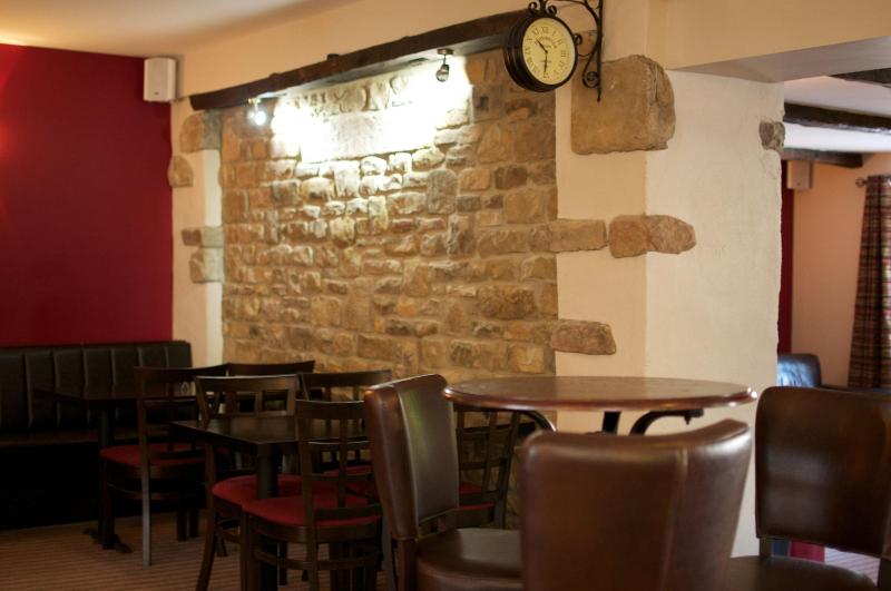 The Three Horseshoes Hotel - Bar