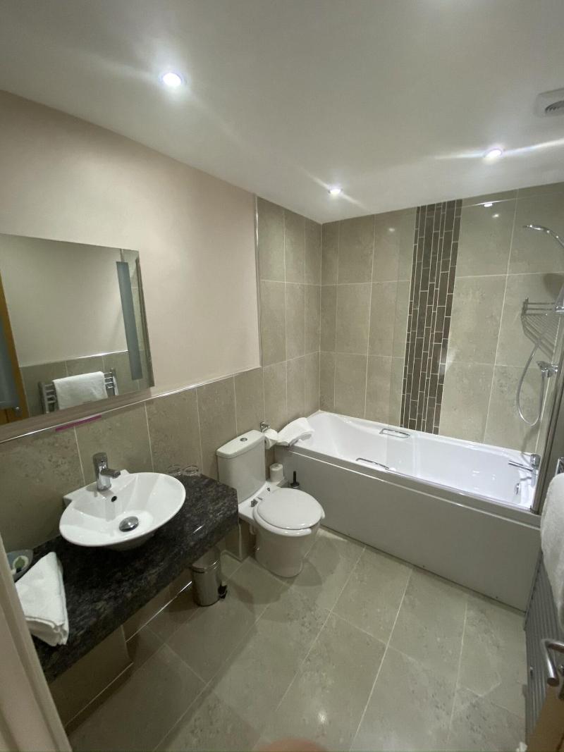 The Three Horseshoes Hotel - Oda