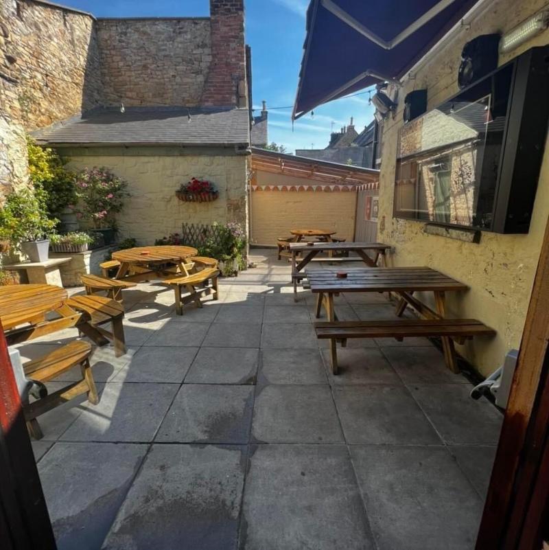 Cricketers Arms - Teras