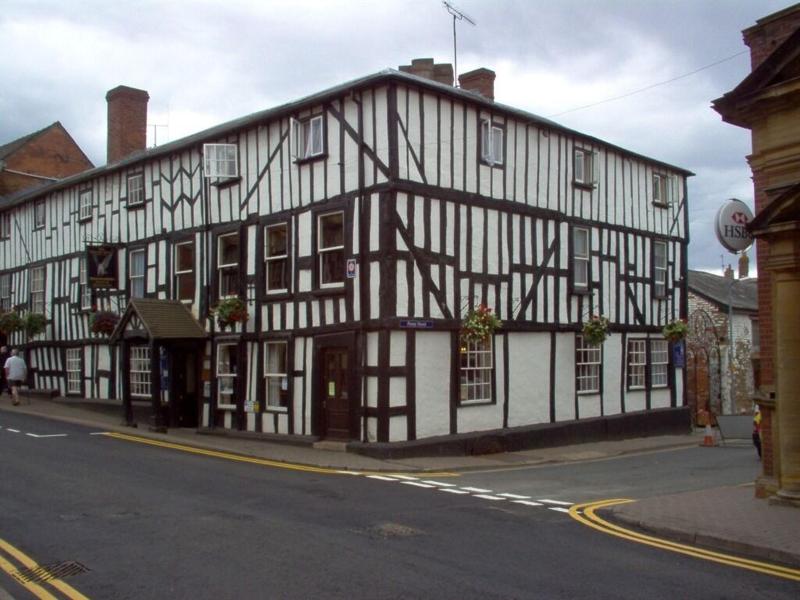The Falcon Hotel - Genel