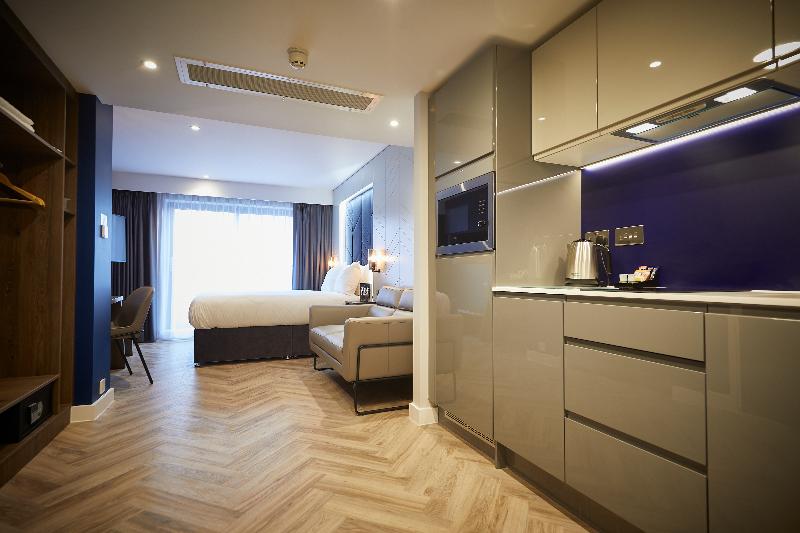 Roomzzz York City - Oda