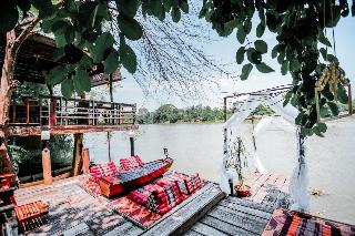 The Antique Riverside fotoÄŸrafÄ±
