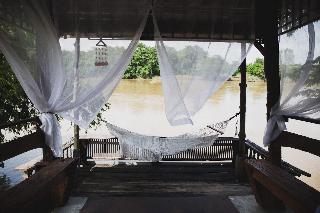 The Antique Riverside fotoÄŸrafÄ±