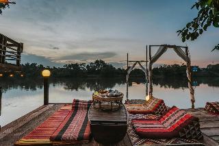 The Antique Riverside fotoÄŸrafÄ±