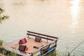 The Antique Riverside fotoÄŸrafÄ±