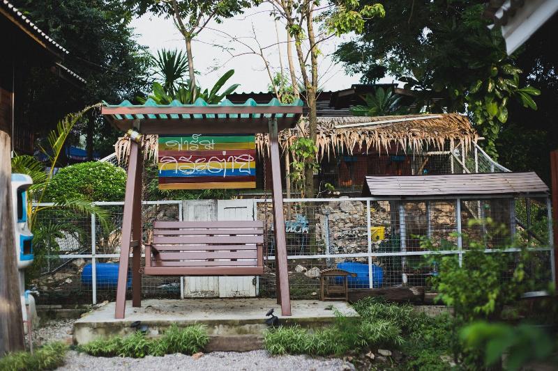 The Antique Riverside - Teras
