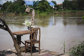 The Antique Riverside fotoÄŸrafÄ±