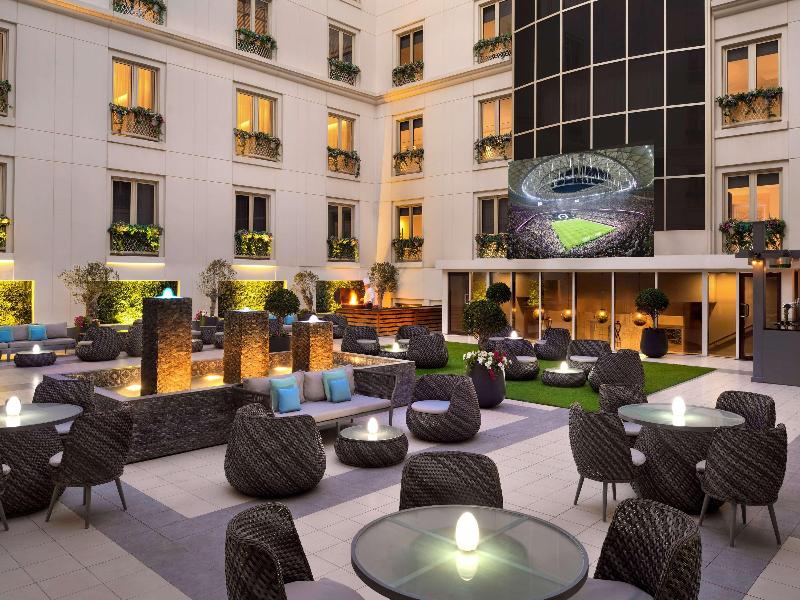 Movenpick Hotel & Apartments Bur Dubai - Bar