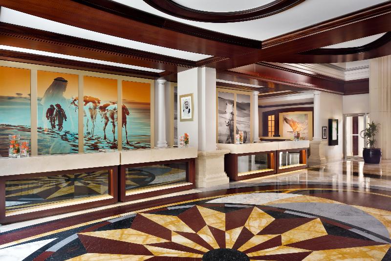 Movenpick Hotel & Apartments Bur Dubai - Lobi