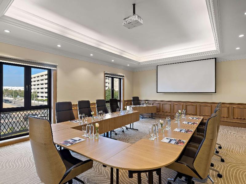 Movenpick Hotel & Apartments Bur Dubai - Toplantı