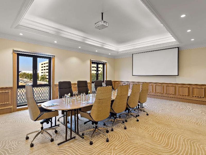 Movenpick Hotel & Apartments Bur Dubai - Toplantı
