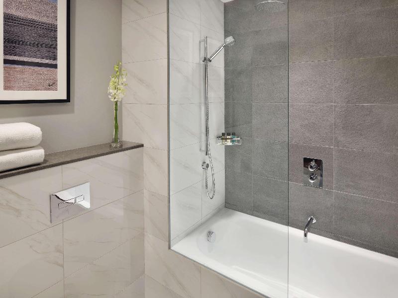 Movenpick Hotel & Apartments Bur Dubai - Oda