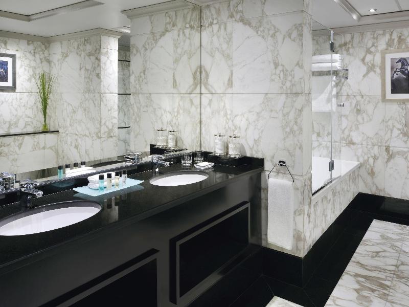 Movenpick Hotel & Apartments Bur Dubai - Oda