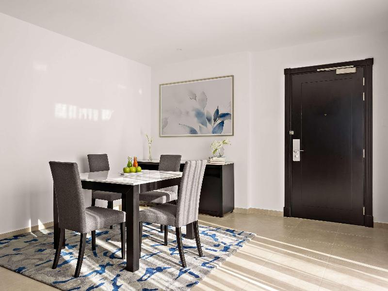 Movenpick Hotel & Apartments Bur Dubai - Oda