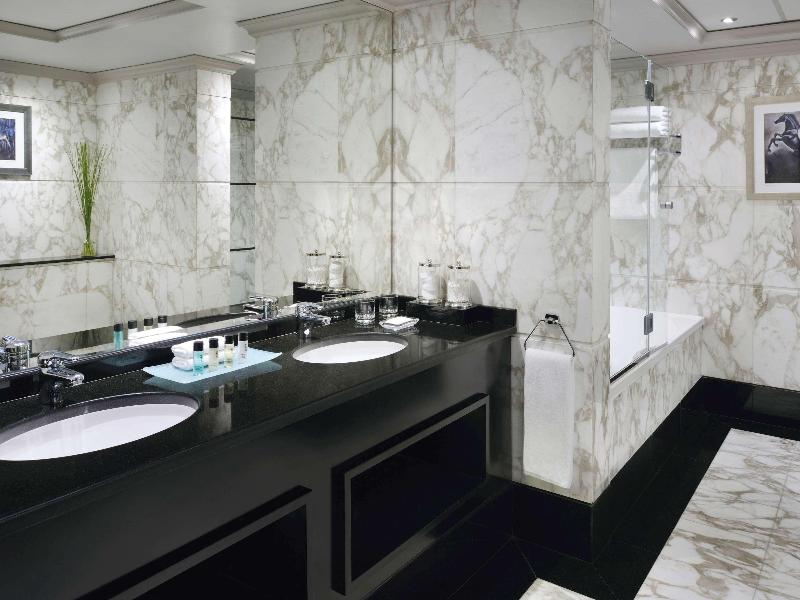 Movenpick Hotel & Apartments Bur Dubai - Oda