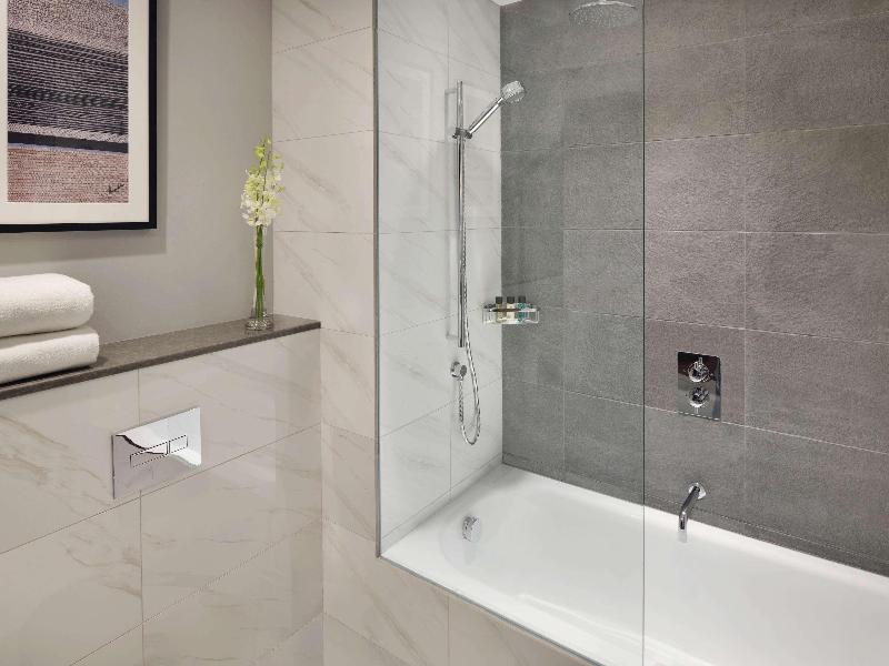 Movenpick Hotel & Apartments Bur Dubai - Oda