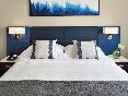 Movenpick Hotel & Apartments Bur Dubai oda fotoğrafı