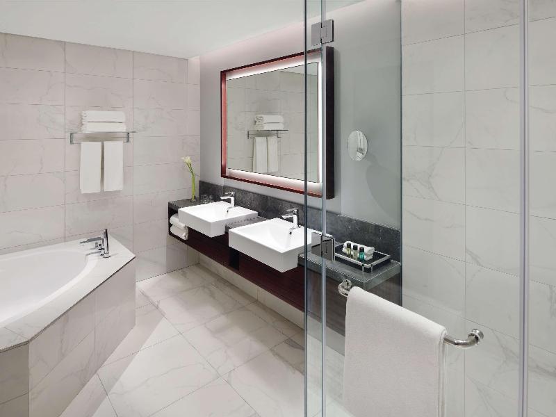 Movenpick Hotel & Apartments Bur Dubai - Oda