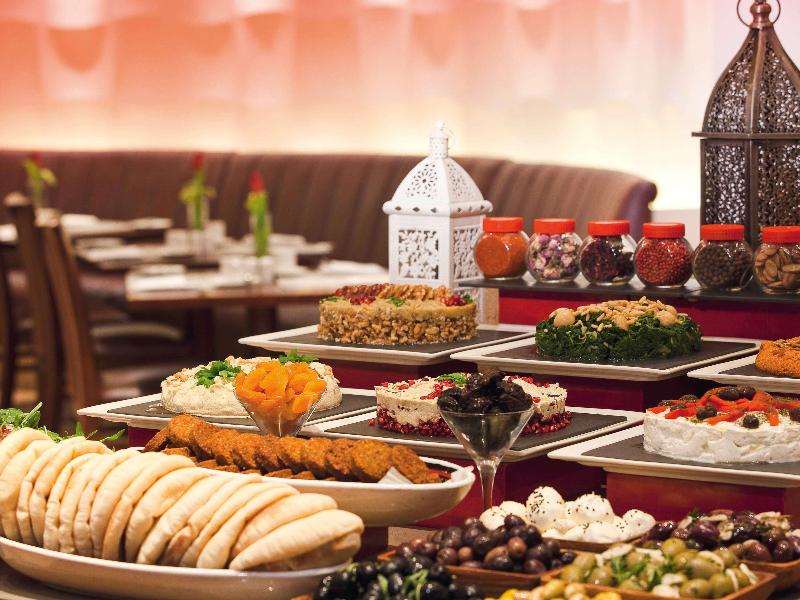 Movenpick Hotel & Apartments Bur Dubai - Restoran