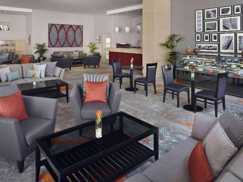 Movenpick Hotel & Apartments Bur Dubai - Restoran
