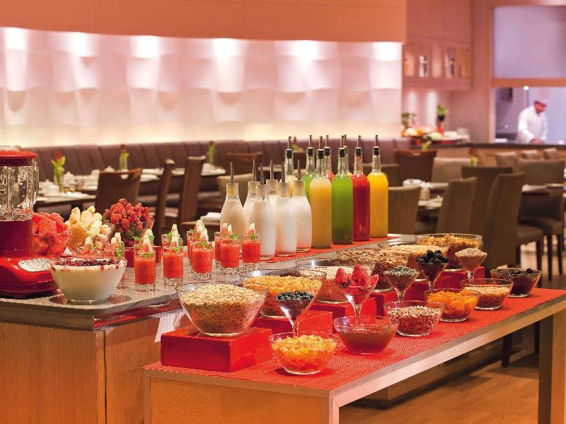 Movenpick Hotel & Apartments Bur Dubai - Restoran