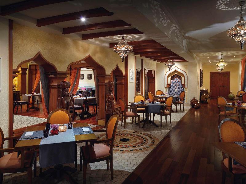 Movenpick Hotel & Apartments Bur Dubai - Restoran