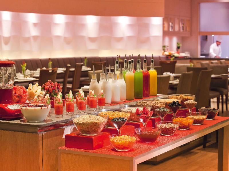 Movenpick Hotel & Apartments Bur Dubai - Restoran