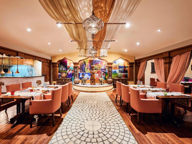 Movenpick Hotel & Apartments Bur Dubai - Restoran