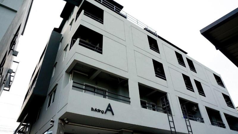 B-Black Hotel Chonburi - Genel