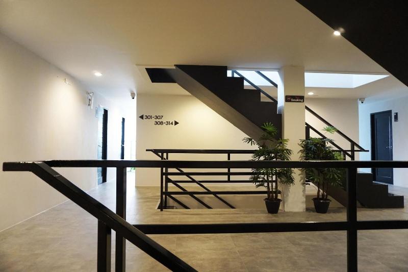 B-Black Hotel Chonburi - Genel