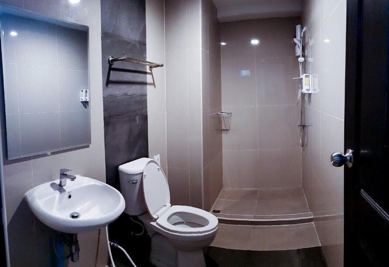 B-Black Hotel Chonburi - Oda