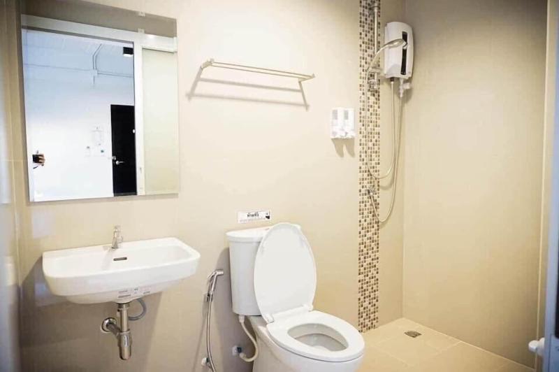 B-Black Hotel Chonburi - Oda