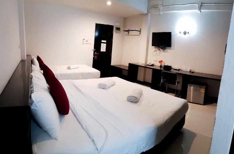 B-Black Hotel Chonburi - Oda