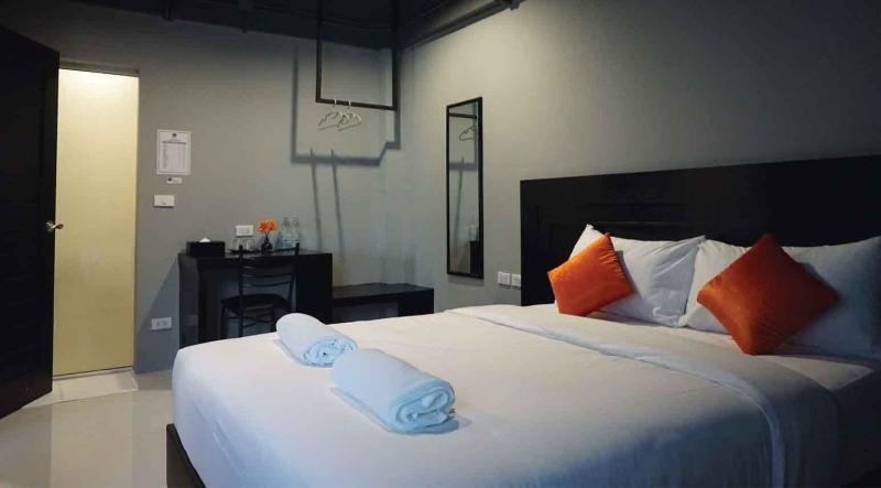 B-Black Hotel Chonburi - Oda