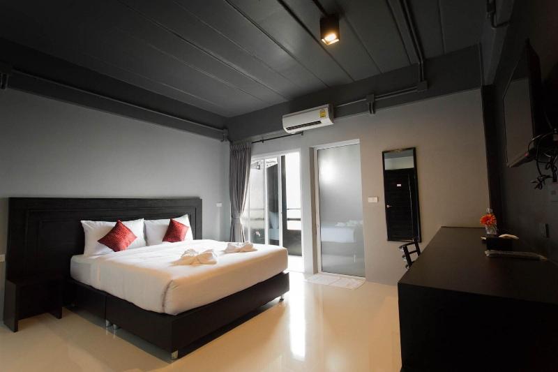 B-Black Hotel Chonburi - Oda