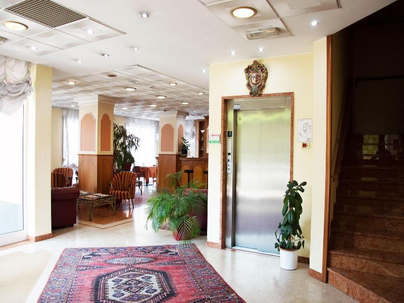 Hotel Visconti - Lobi