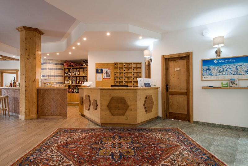 Hotel San Carlo - tra Bormio & Livigno - Lobi