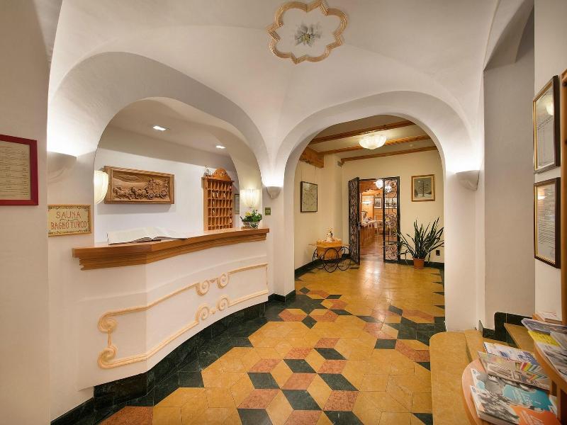 Hotel Posta - Lobi