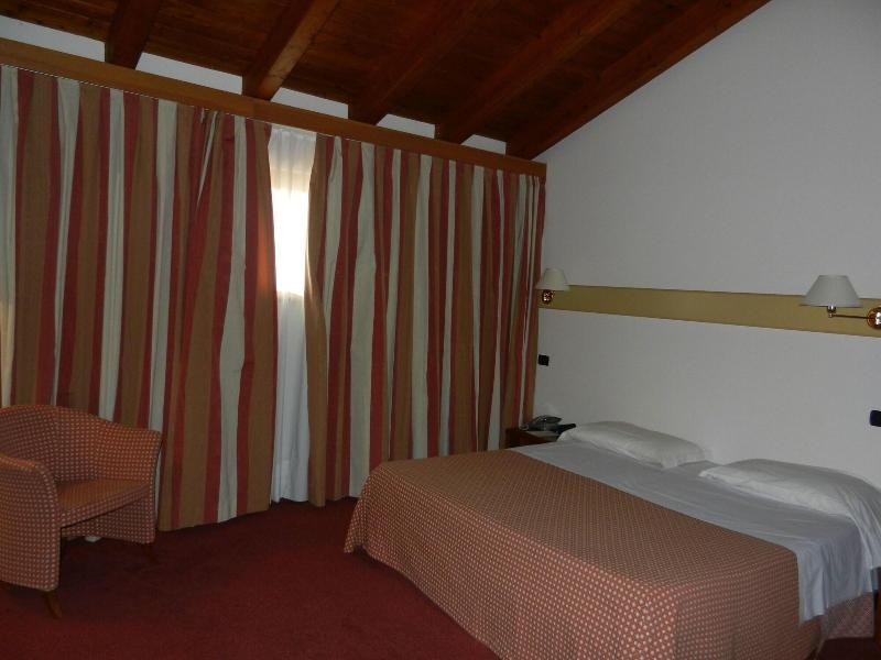 Eurohotel Palace Maniago - Oda